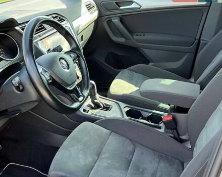 Сірий Фольксваген Тігуан, об'ємом двигуна 1.98 л та пробігом 231 тис. км за 22500 $, фото 37 на Automoto.ua