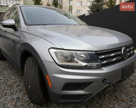 Сірий Фольксваген Тігуан, об'ємом двигуна 1.98 л та пробігом 110 тис. км за 11899 $, фото 1 на Automoto.ua
