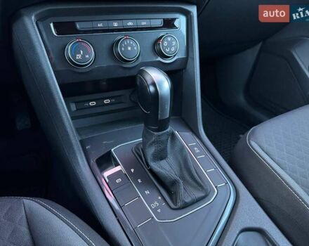 Серый Фольксваген Тигуан, объемом двигателя 2 л и пробегом 53 тыс. км за 18900 $, фото 22 на Automoto.ua