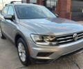 Сірий Фольксваген Тігуан, об'ємом двигуна 2 л та пробігом 34 тис. км за 12000 $, фото 1 на Automoto.ua