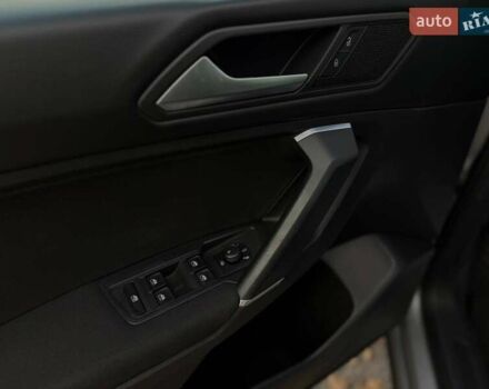 Серый Фольксваген Тигуан, объемом двигателя 1.98 л и пробегом 85 тыс. км за 19500 $, фото 9 на Automoto.ua