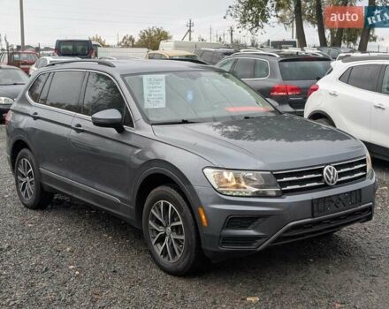 Серый Фольксваген Тигуан, объемом двигателя 1.98 л и пробегом 105 тыс. км за 17950 $, фото 7 на Automoto.ua