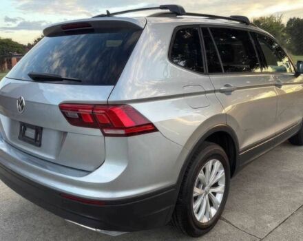 Сірий Фольксваген Тігуан, об'ємом двигуна 2 л та пробігом 34 тис. км за 12000 $, фото 7 на Automoto.ua