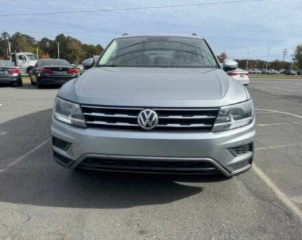 Серый Фольксваген Тигуан, объемом двигателя 2 л и пробегом 43 тыс. км за 14700 $, фото 1 на Automoto.ua