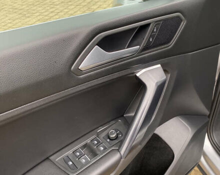 Серый Фольксваген Тигуан, объемом двигателя 2 л и пробегом 148 тыс. км за 19850 $, фото 27 на Automoto.ua