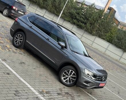 Серый Фольксваген Тигуан, объемом двигателя 2 л и пробегом 107 тыс. км за 19599 $, фото 12 на Automoto.ua