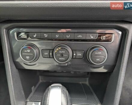 Серый Фольксваген Тигуан, объемом двигателя 1.98 л и пробегом 105 тыс. км за 17950 $, фото 49 на Automoto.ua