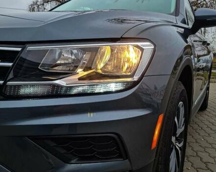 Серый Фольксваген Тигуан, объемом двигателя 2 л и пробегом 122 тыс. км за 20500 $, фото 7 на Automoto.ua