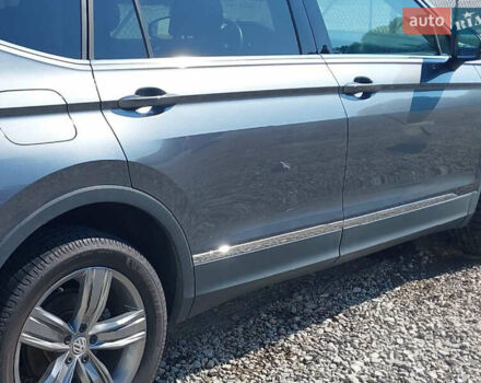 Серый Фольксваген Тигуан, объемом двигателя 0 л и пробегом 42 тыс. км за 5000 $, фото 2 на Automoto.ua