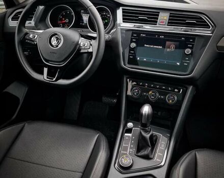 Серый Фольксваген Тигуан, объемом двигателя 2 л и пробегом 122 тыс. км за 20500 $, фото 15 на Automoto.ua