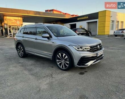 Сірий Фольксваген Тігуан, об'ємом двигуна 1.98 л та пробігом 118 тис. км за 28000 $, фото 44 на Automoto.ua