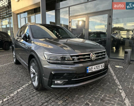 Серый Фольксваген Тигуан, объемом двигателя 1.97 л и пробегом 153 тыс. км за 27990 $, фото 6 на Automoto.ua