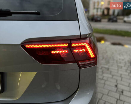 Серый Фольксваген Тигуан, объемом двигателя 2 л и пробегом 75 тыс. км за 29999 $, фото 8 на Automoto.ua