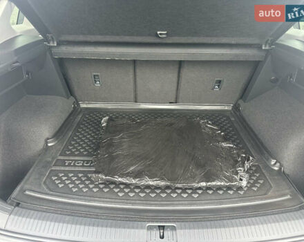 Серый Фольксваген Тигуан, объемом двигателя 1.97 л и пробегом 110 тыс. км за 24999 $, фото 84 на Automoto.ua