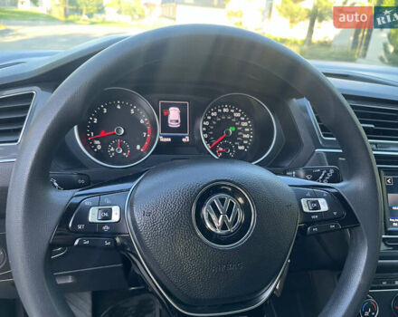 Сірий Фольксваген Тігуан, об'ємом двигуна 1.98 л та пробігом 182 тис. км за 16950 $, фото 11 на Automoto.ua