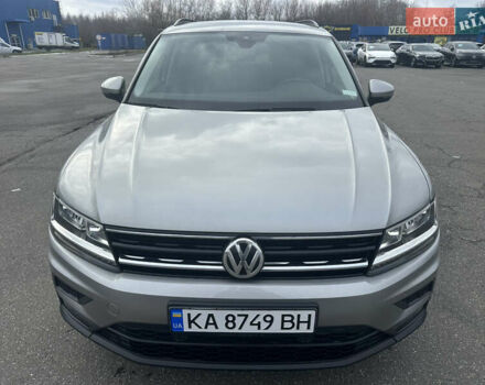 Серый Фольксваген Тигуан, объемом двигателя 1.97 л и пробегом 110 тыс. км за 24999 $, фото 2 на Automoto.ua
