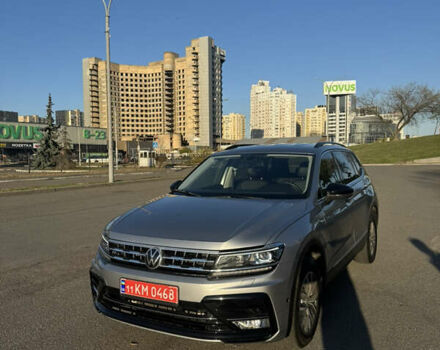 Сірий Фольксваген Тігуан, об'ємом двигуна 1.98 л та пробігом 156 тис. км за 18600 $, фото 3 на Automoto.ua