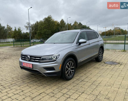 Серый Фольксваген Тигуан, объемом двигателя 2 л и пробегом 148 тыс. км за 19850 $, фото 5 на Automoto.ua