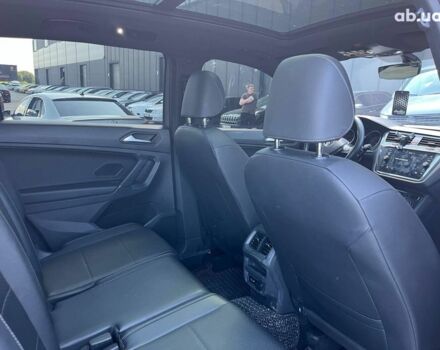 Серый Фольксваген Тигуан, объемом двигателя 2 л и пробегом 135 тыс. км за 23690 $, фото 31 на Automoto.ua