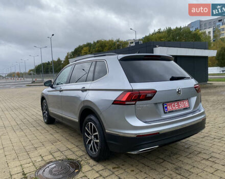 Серый Фольксваген Тигуан, объемом двигателя 2 л и пробегом 148 тыс. км за 19850 $, фото 19 на Automoto.ua