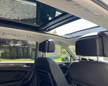 Серый Фольксваген Тигуан, объемом двигателя 2 л и пробегом 40 тыс. км за 23000 $, фото 12 на Automoto.ua