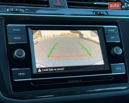 Серый Фольксваген Тигуан, объемом двигателя 2 л и пробегом 53 тыс. км за 18900 $, фото 27 на Automoto.ua