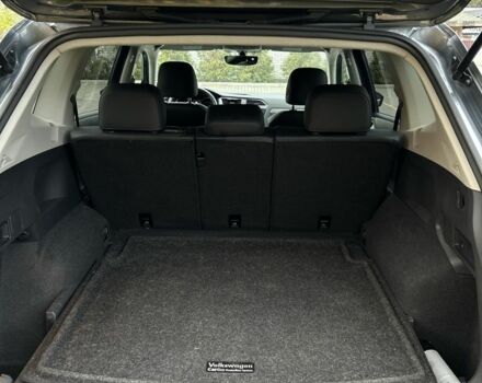 Серый Фольксваген Тигуан, объемом двигателя 2 л и пробегом 98 тыс. км за 22000 $, фото 6 на Automoto.ua