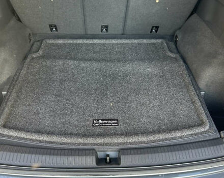 Сірий Фольксваген Тігуан, об'ємом двигуна 1.98 л та пробігом 68 тис. км за 17000 $, фото 5 на Automoto.ua