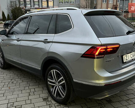 Серый Фольксваген Тигуан, объемом двигателя 2 л и пробегом 75 тыс. км за 29999 $, фото 3 на Automoto.ua