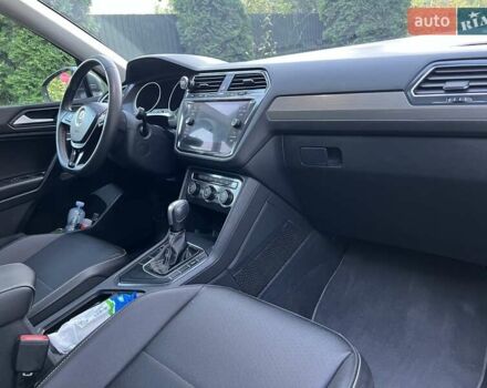 Серый Фольксваген Тигуан, объемом двигателя 1.98 л и пробегом 28 тыс. км за 17800 $, фото 53 на Automoto.ua