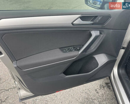 Серый Фольксваген Тигуан, объемом двигателя 1.97 л и пробегом 110 тыс. км за 24999 $, фото 86 на Automoto.ua