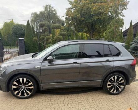 Сірий Фольксваген Тігуан, об'ємом двигуна 2 л та пробігом 55 тис. км за 19000 $, фото 5 на Automoto.ua