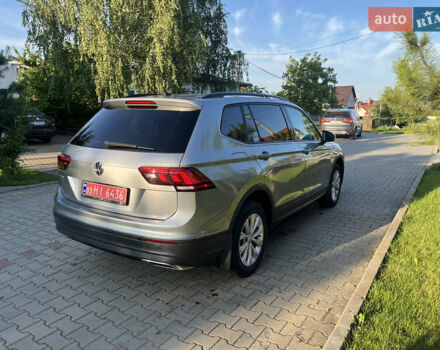 Сірий Фольксваген Тігуан, об'ємом двигуна 1.98 л та пробігом 182 тис. км за 16950 $, фото 4 на Automoto.ua