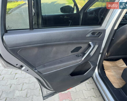 Сірий Фольксваген Тігуан, об'ємом двигуна 1.98 л та пробігом 182 тис. км за 16950 $, фото 14 на Automoto.ua