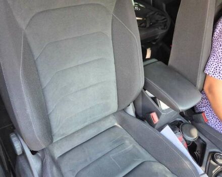 Серый Фольксваген Тигуан, объемом двигателя 1.97 л и пробегом 90 тыс. км за 32000 $, фото 5 на Automoto.ua