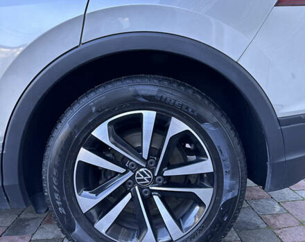 Серый Фольксваген Тигуан, объемом двигателя 1.97 л и пробегом 144 тыс. км за 26000 $, фото 24 на Automoto.ua