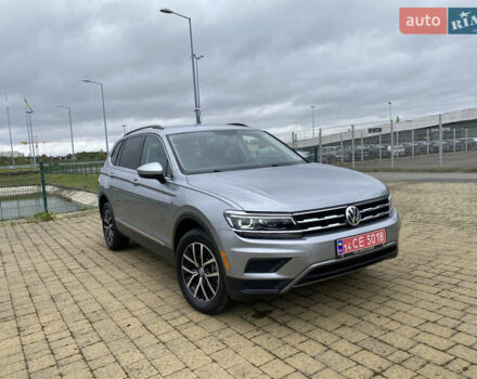 Серый Фольксваген Тигуан, объемом двигателя 2 л и пробегом 148 тыс. км за 19850 $, фото 1 на Automoto.ua