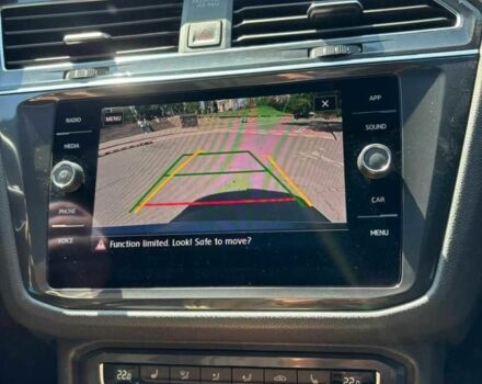 Серый Фольксваген Тигуан, объемом двигателя 2 л и пробегом 99 тыс. км за 23400 $, фото 6 на Automoto.ua