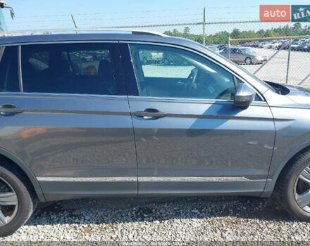 Серый Фольксваген Тигуан, объемом двигателя 0 л и пробегом 42 тыс. км за 5000 $, фото 11 на Automoto.ua