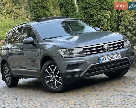 Серый Фольксваген Тигуан, объемом двигателя 1.98 л и пробегом 28 тыс. км за 17800 $, фото 23 на Automoto.ua