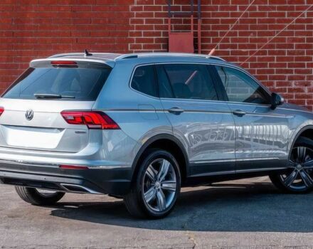 Сірий Фольксваген Тігуан, об'ємом двигуна 2 л та пробігом 46 тис. км за 9000 $, фото 6 на Automoto.ua