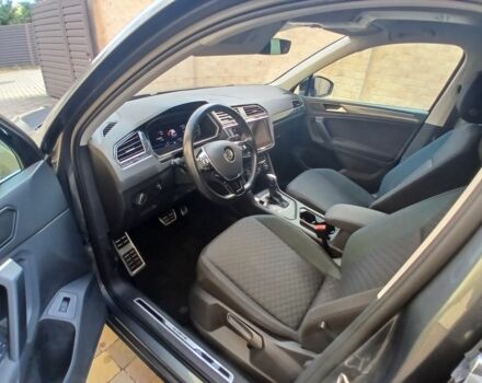 Серый Фольксваген Тигуан, объемом двигателя 2 л и пробегом 150 тыс. км за 26000 $, фото 5 на Automoto.ua