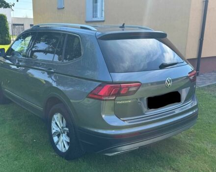 Сірий Фольксваген Тігуан, об'ємом двигуна 2 л та пробігом 35 тис. км за 13100 $, фото 1 на Automoto.ua