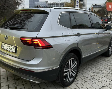 Серый Фольксваген Тигуан, объемом двигателя 2 л и пробегом 75 тыс. км за 29999 $, фото 5 на Automoto.ua