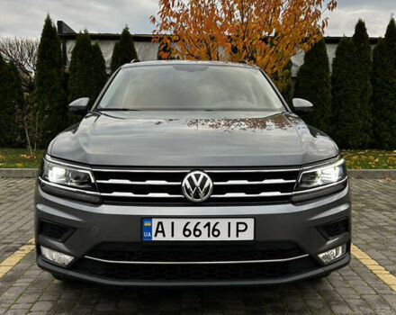 Сірий Фольксваген Тігуан, об'ємом двигуна 2 л та пробігом 98 тис. км за 22300 $, фото 1 на Automoto.ua