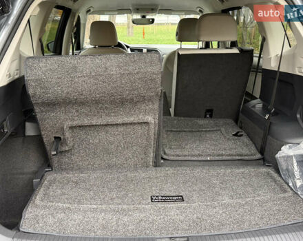 Сірий Фольксваген Тігуан, об'ємом двигуна 2 л та пробігом 212 тис. км за 16900 $, фото 54 на Automoto.ua