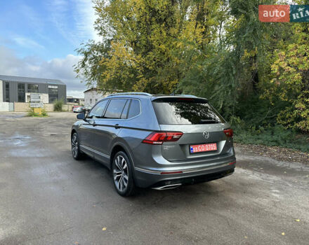 Серый Фольксваген Тигуан, объемом двигателя 2 л и пробегом 87 тыс. км за 25500 $, фото 6 на Automoto.ua