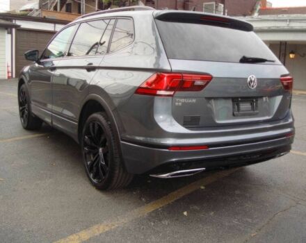 Сірий Фольксваген Тігуан, об'ємом двигуна 2 л та пробігом 30 тис. км за 19200 $, фото 6 на Automoto.ua