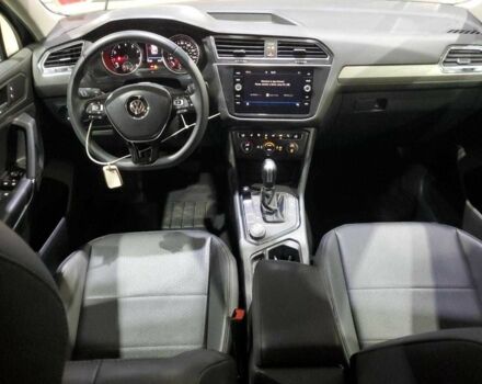 Сірий Фольксваген Тігуан, об'ємом двигуна 2 л та пробігом 76 тис. км за 4500 $, фото 7 на Automoto.ua