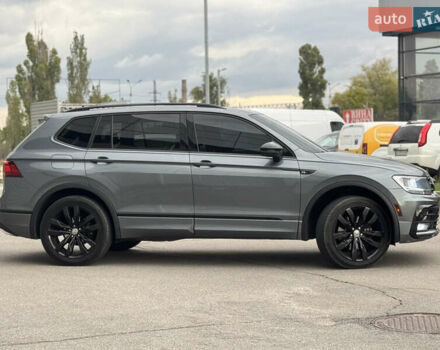 Серый Фольксваген Тигуан, объемом двигателя 1.98 л и пробегом 98 тыс. км за 24900 $, фото 1 на Automoto.ua